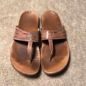 Chaco leather flip flop sandals